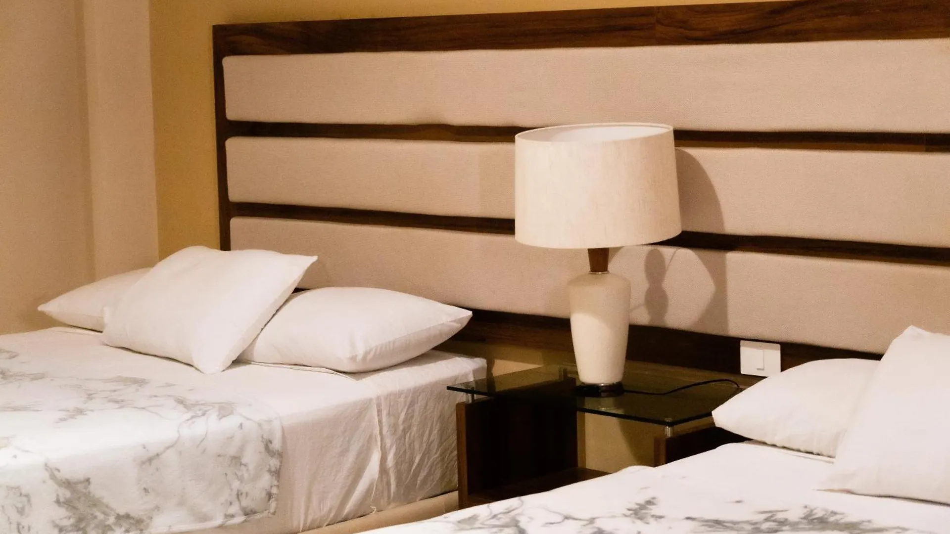 Infinity Suites Habitacion Triple Cancun